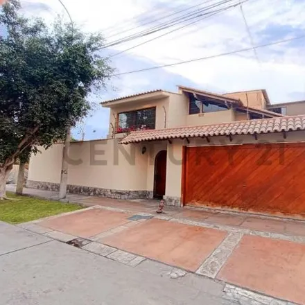 Buy this 5 bed house on Institución Educativa Regina Pacis in Jirón Alonso de Molina, Santiago de Surco