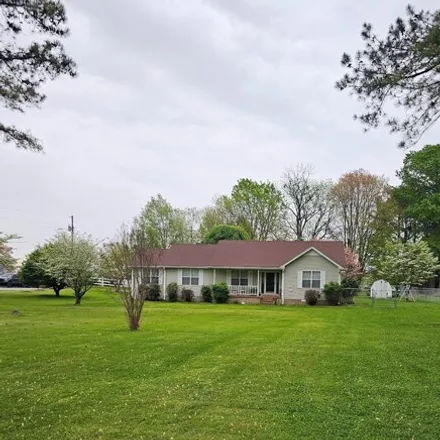 Buy this 3 bed house on 190 Pine Drive in Lafayette, TN 37083