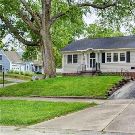 Buy this 3 bed house on 260 N Oakdale Blvd in Decatur, Illinois