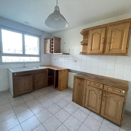 Rent this 4 bed apartment on 26 Rue Cervantès in 31200 Toulouse, France
