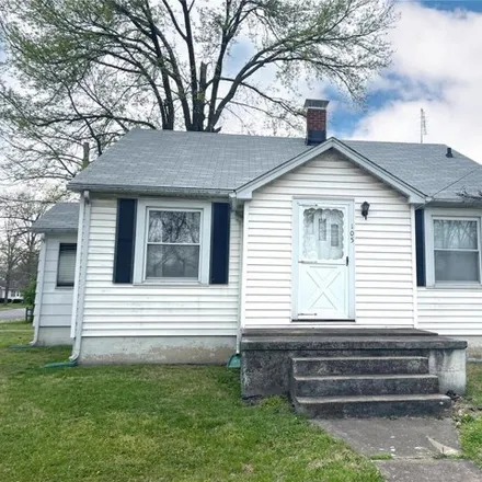 Buy this 2 bed house on East 5th Street in Okawville, Washington County