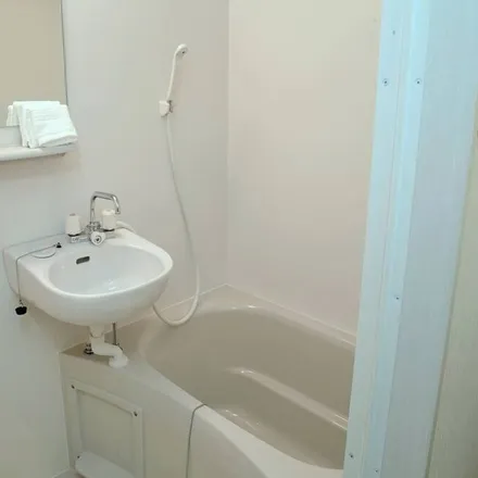Rent this 1 bed apartment on Ota