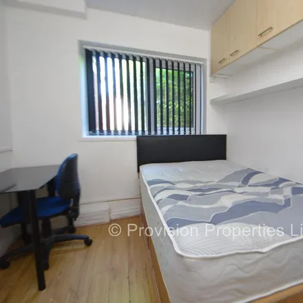 Image 7 - Back Mayville Terrace, Leeds, LS6 1NB, United Kingdom - Townhouse for rent