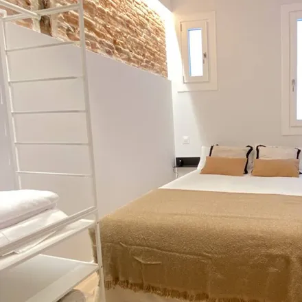 Rent this studio apartment on Madrid