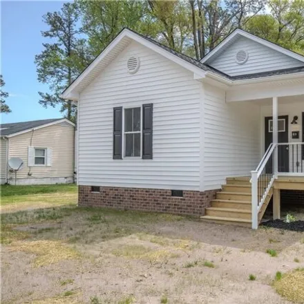 Buy this 3 bed house on 214 East 4th Street in Blackstone, VA 23824