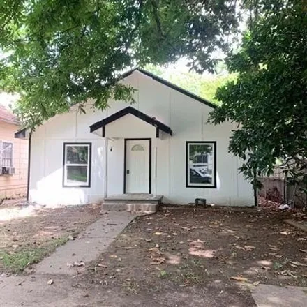 Rent this 3 bed house on 531 East Woodard Street in Denison, TX 75021