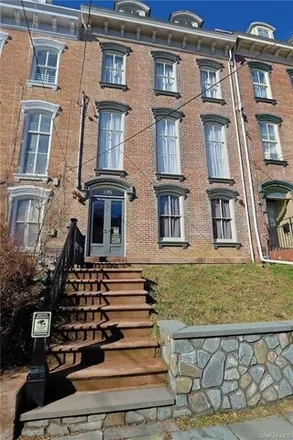 Image 2 - 194 Lander St Apt 1, Newburgh, New York, 12550 - Apartment for rent