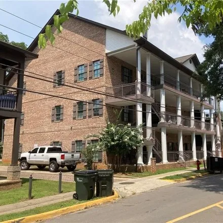 Buy this 24 bed apartment on 1500 8th Street in Pinehurst, Tuscaloosa
