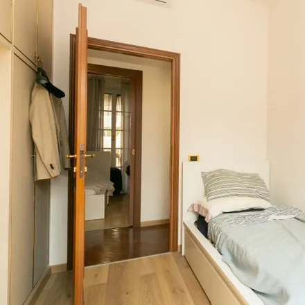 Image 3 - Via Santa Maria Podone, 5, 20123 Milan MI, Italy - Room for rent