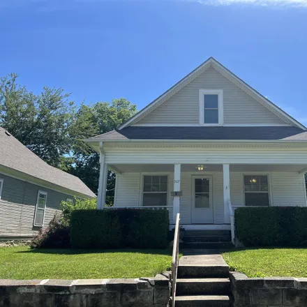 Buy this 3 bed house on 509 South Park Avenue in Sedalia, MO 65301