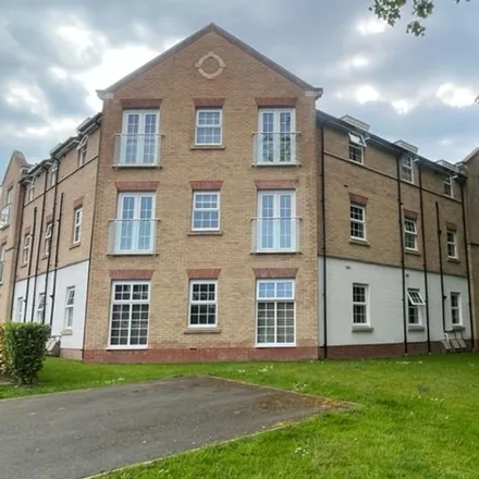 Rent this 2 bed apartment on Pinfold Drive in Prestwich, M25 3TG