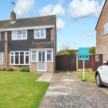 Buy this 3 bed duplex on Chaffinch Close in Shoeburyness, SS3 9YG