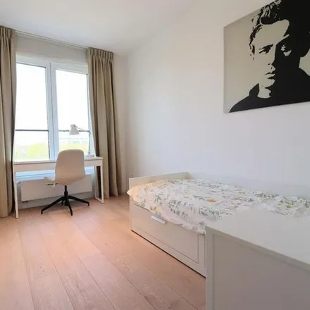 Rent this 3 bed apartment on Allée Christian de Duve - Christian de Duve Dreef 13 in 1200 Woluwe-Saint-Lambert - Sint-Lambrechts-Woluwe, Belgium