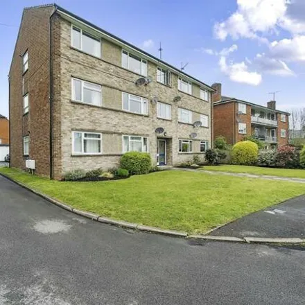 Buy this 2 bed apartment on Vine Court in Greenham, RG14 7JD
