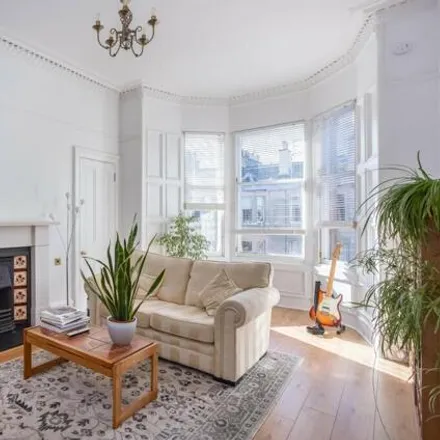 Image 2 - 23 Comely Bank Street, City of Edinburgh, EH4 1AW, United Kingdom - Apartment for sale