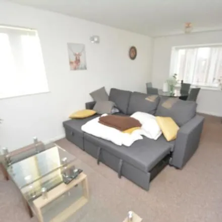 Image 3 - Brimfield Road, Purfleet-on-Thames, RM19 1RG, United Kingdom - Apartment for rent