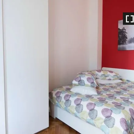Rent this 7 bed room on Via Salvatore Farina 16a in 10134 Turin TO, Italy