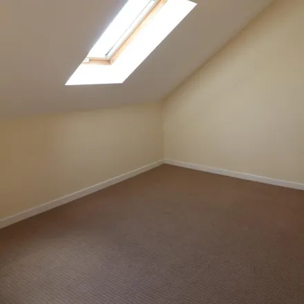 Image 3 - Shale Street, Burnley, BB12 0PS, United Kingdom - Apartment for rent