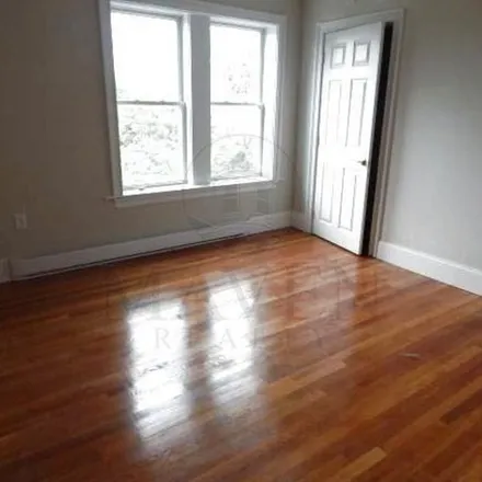 Image 4 - 131 Orchard Street, Somerville, MA 02140, USA - Apartment for rent