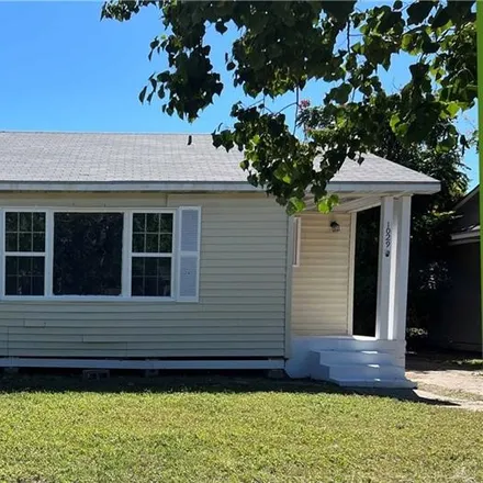 Buy this 3 bed house on 1029 Cunningham Street in Corpus Christi, TX 78411