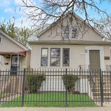 Buy this 3 bed house on 8020 South Manistee Avenue in Chicago, IL 60617