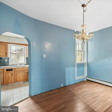 Image 5 - 6412 Vine Street, Philadelphia, PA 19139, USA - House for sale