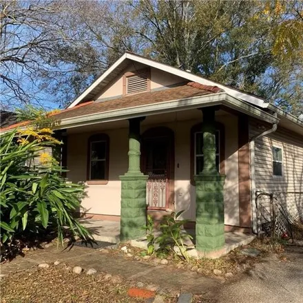 Buy this 3 bed house on 2827 Powhattan Street in New Orleans, LA 70126