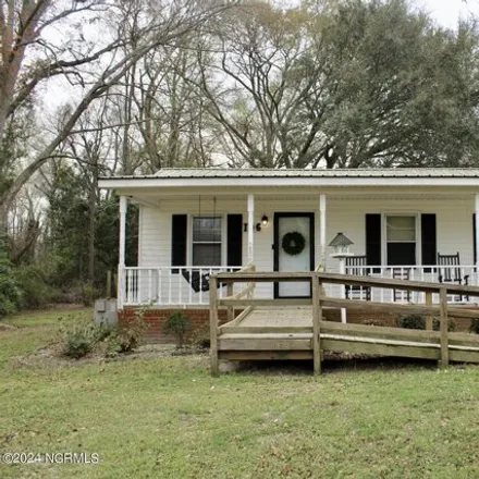 Buy this 4 bed house on 168 Sycamore Street in Bladenboro, Bladen County