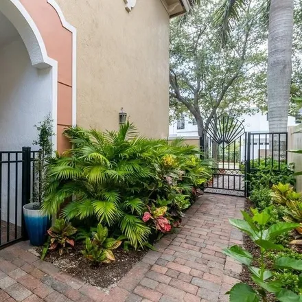 Image 7 - 1115 Northeast 14th Avenue, Fort Lauderdale, FL 33304, USA - Townhouse for sale