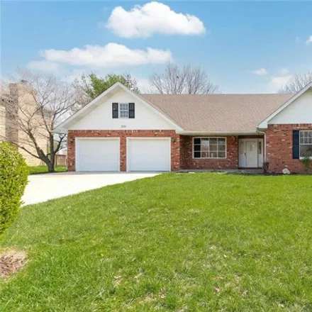 Buy this 3 bed house on 276 Hickory Ridge in Saint Clair County, IL 62223