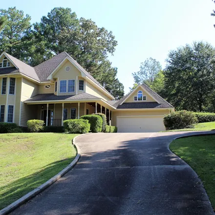 Buy this 5 bed house on 1516 Forrest Hill Drive in Columbus, MS 39701