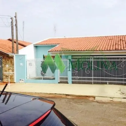 Buy this 3 bed house on Rua Abilio Dorini in Jardim Flamboyant, Botucatu - SP
