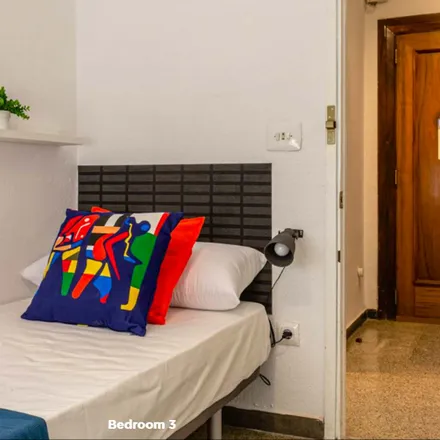 Rent this 1 bed room on Passatge del Doctor Bartual Moret in 1, 46021 Valencia