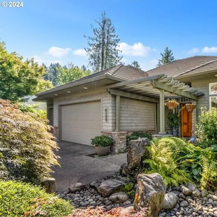 Buy this 4 bed house on 6260 Southwest Sheridan Street in Portland, OR 97225