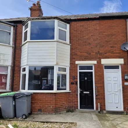 Rent this 2 bed townhouse on June Avenue in Blackpool, FY4 4LQ