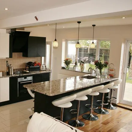 Rent this 4 bed duplex on Dean's Drive in The Hale, London
