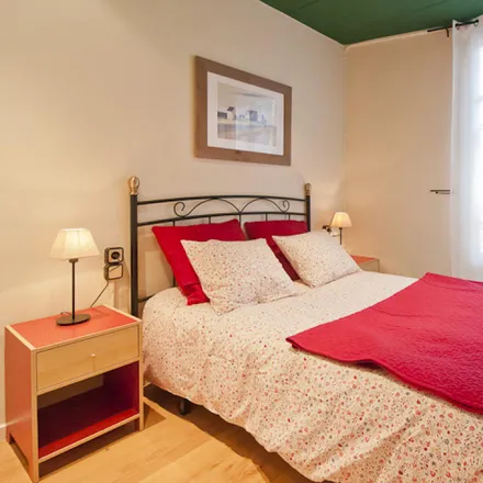Rent this 1 bed apartment on Carrer dels Enamorats in 9, 08013 Barcelona