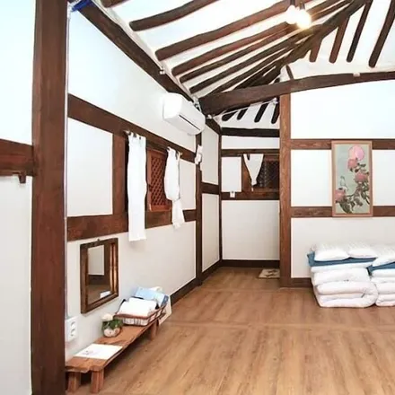 Rent this studio house on 58-3 in Paldal-ro, Wansan-gu