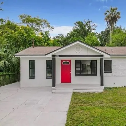 Buy this 3 bed house on 1309 Shepherd Avenue in Sanford, FL 32771