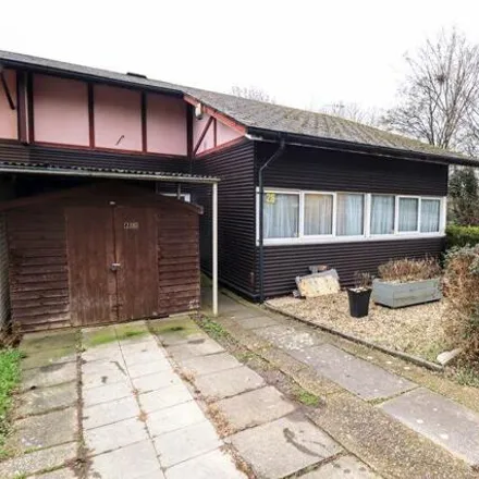 Buy this 3 bed house on Lammas in Bletchley, MK6 4LA