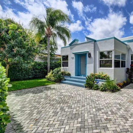 Rent this 3 bed house on 414 Northeast 7th Avenue in Delray Beach, FL 33483