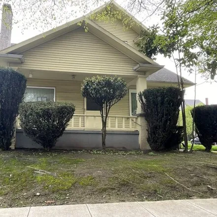 Buy this 5 bed house on 4106 Northeast Mallory Avenue in Portland, OR 97211