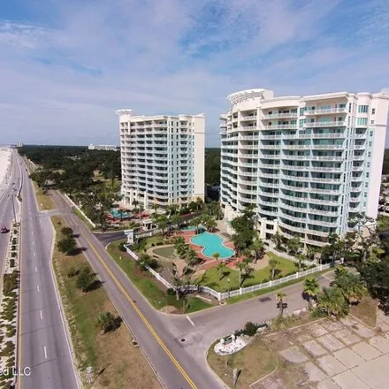 Buy this 3 bed condo on 2228 Beach Drive in Gulfport, MS 39507