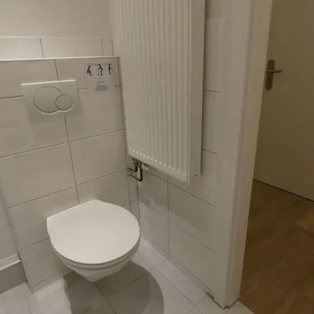 Rent this 3 bed apartment on Ellerstraße 176 in 40227 Dusseldorf, Germany