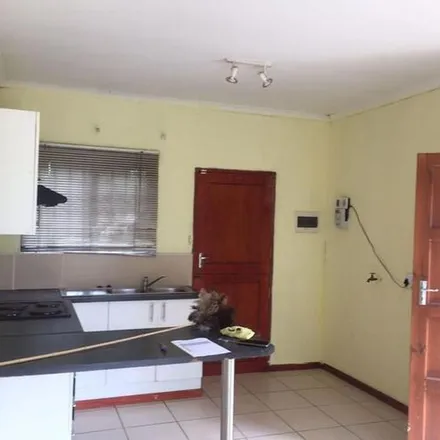 Rent this 3 bed apartment on Kingston Crescent in Amalinda North, East London