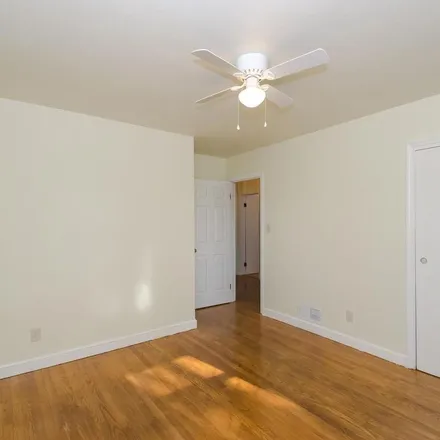 Image 5 - 5800 Keppler Road, Temple Hills, Prince George's County, MD 20748, USA - Apartment for rent