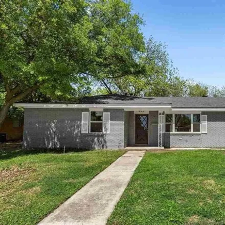 Buy this 3 bed house on 405 Mistletoe Drive in Burkburnett, TX 76354
