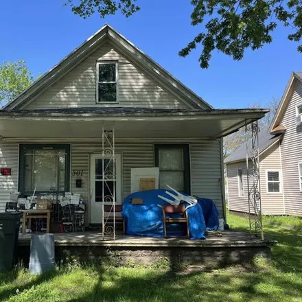Buy this 2 bed house on North Walnut Street in South Bend, IN 46628