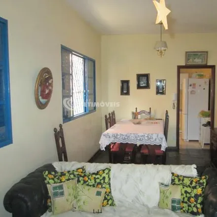 Buy this 3 bed house on Rua Valfrido de Gramont in Regional Noroeste, Belo Horizonte - MG