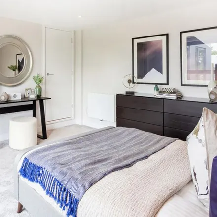 Rent this 2 bed apartment on Aberfeldy Cafe in Aberfeldy Street, London